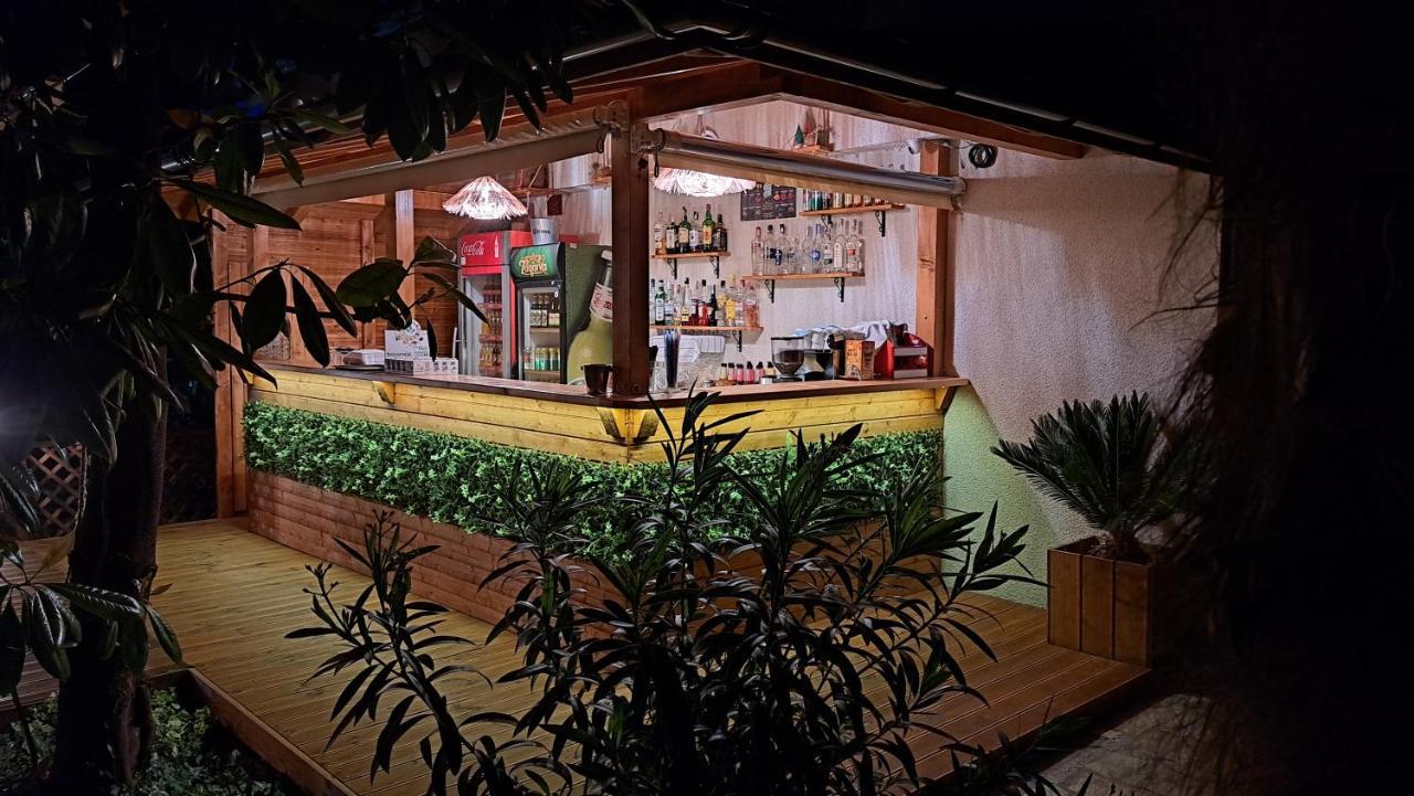 Saint George Family Hotel Lozenets Bagian luar foto