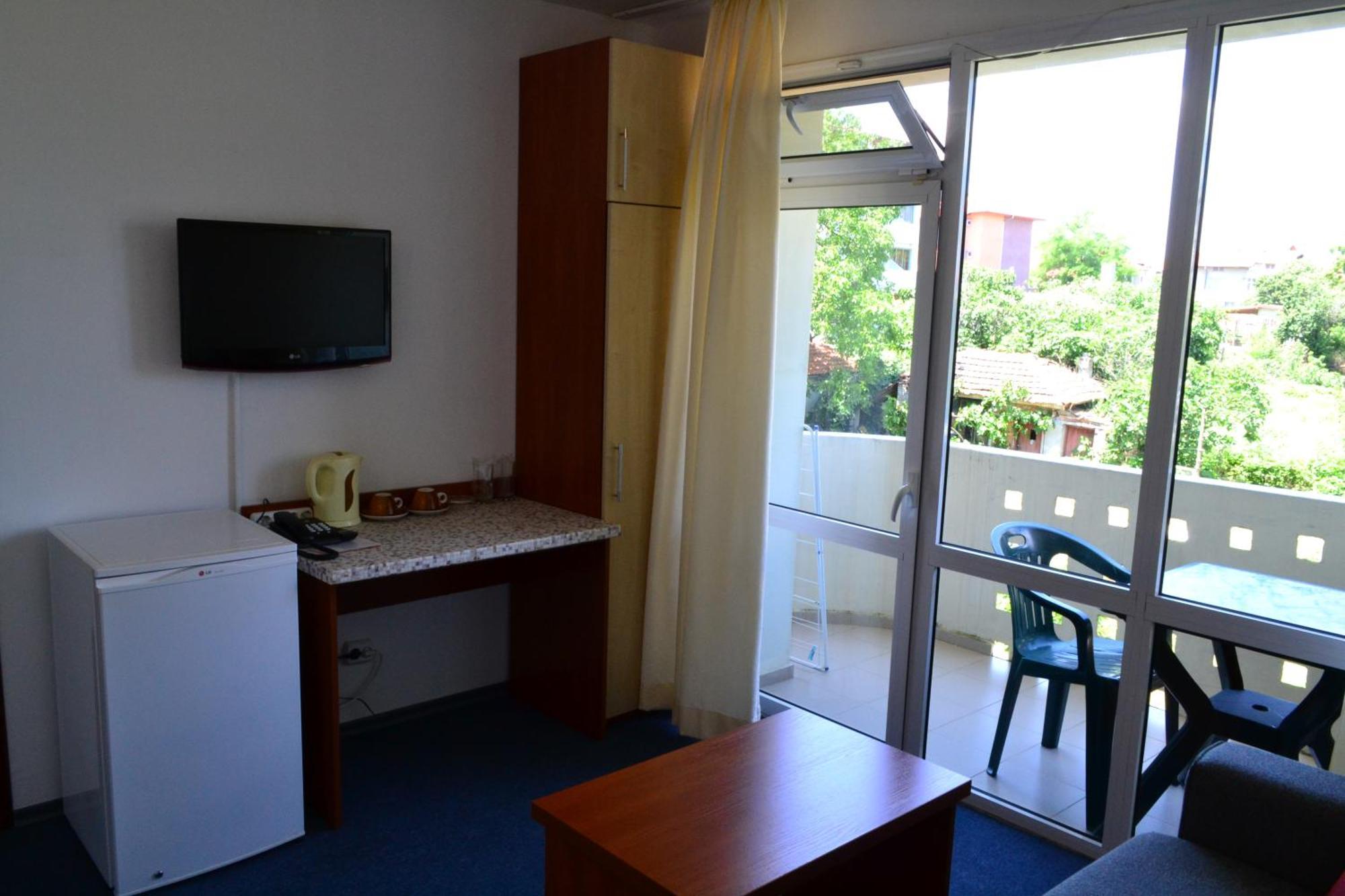 Saint George Family Hotel Lozenets Bagian luar foto