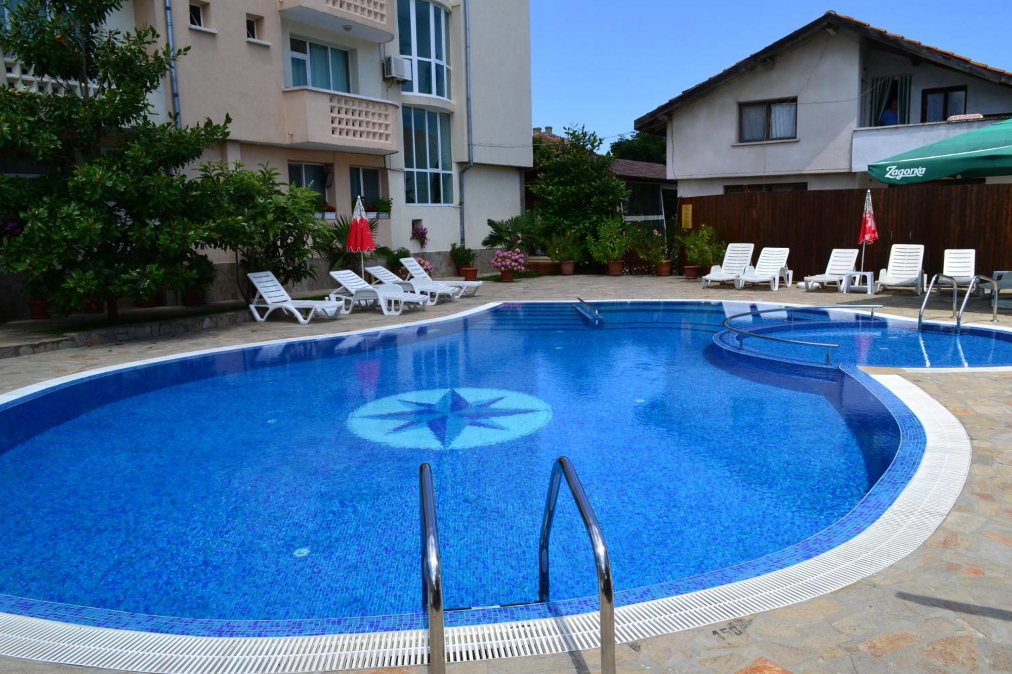 Saint George Family Hotel Lozenets Bagian luar foto