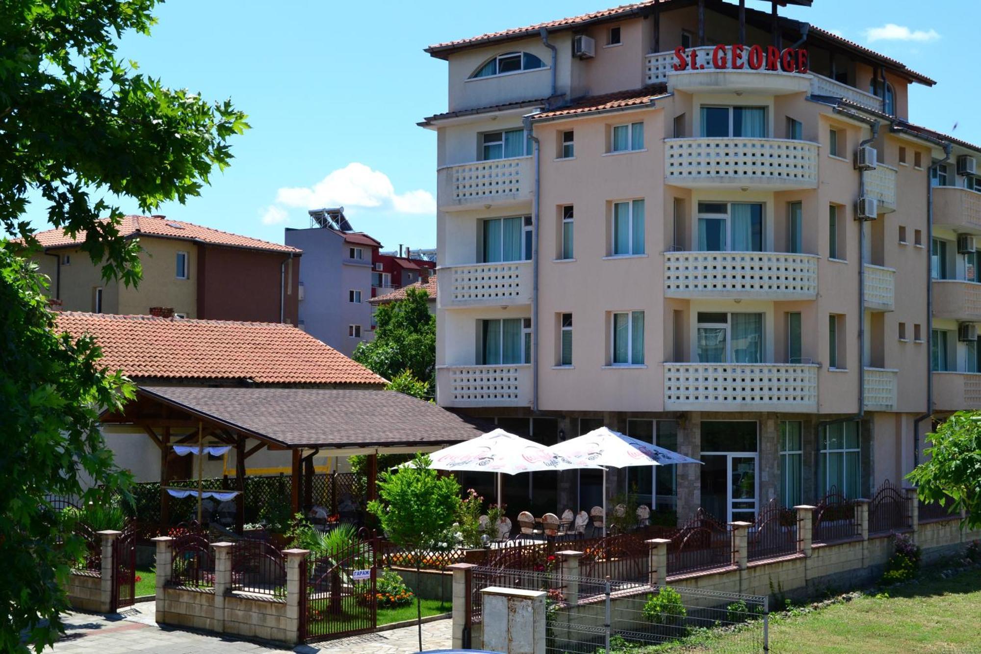 Saint George Family Hotel Lozenets Bagian luar foto