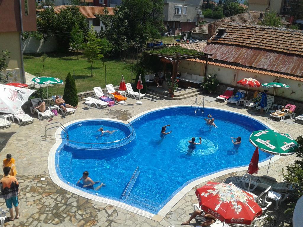 Saint George Family Hotel Lozenets Bagian luar foto